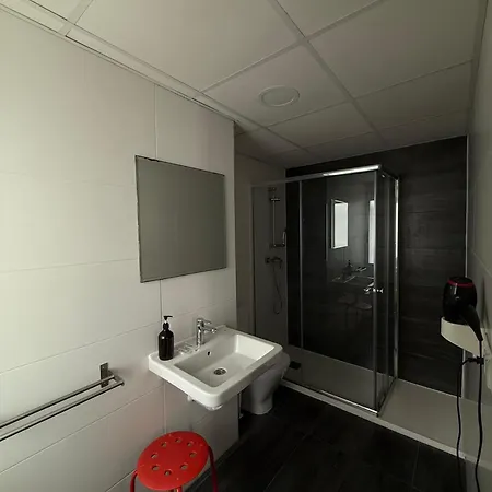 Hostal B And B Benidorm 게스트하우스 베니돔