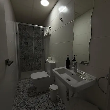 게스트하우스 Hostal B And B Benidorm *