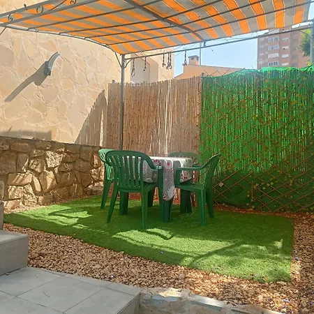 Casa Mya Con Terreno Privado Y Parking Compartido - A 800m De Playa Poniente 베니돔