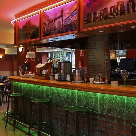 Bermudas Aparthotel 2*