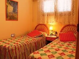 Los Naranjos Hotel *