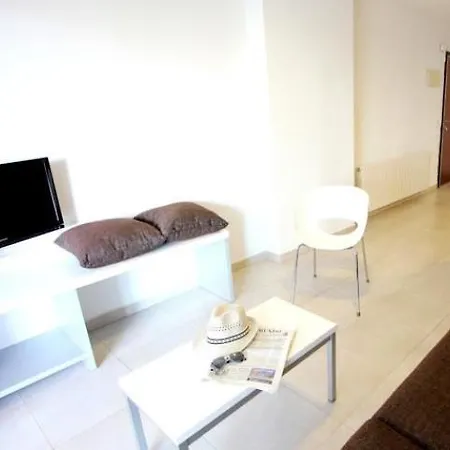 Pierre & Levante Apartment *