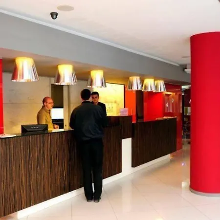 Hotel Oasis Plaza 3*