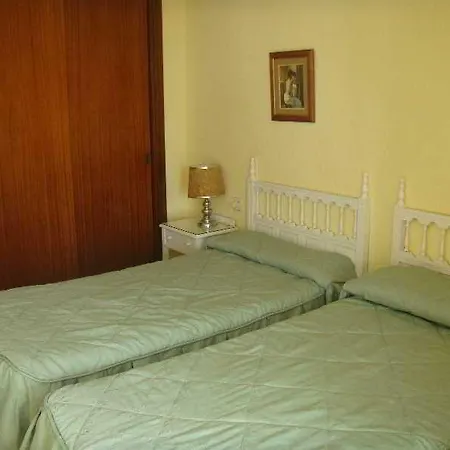 Gemelos 2 Apts 2*