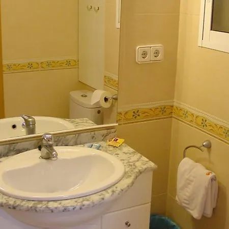 Carabelas Apts Hotel Benidorm