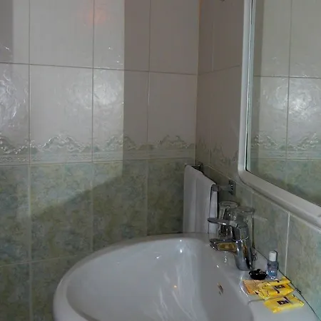 Hotel Queens - Adults Only Hotel