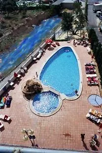 Primavera Loix Hotel apartamentowy 3*