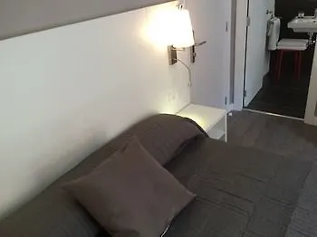 Beach Hotel 2*