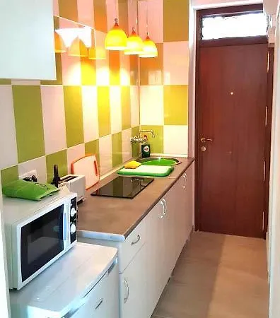Bermuda Apartment *