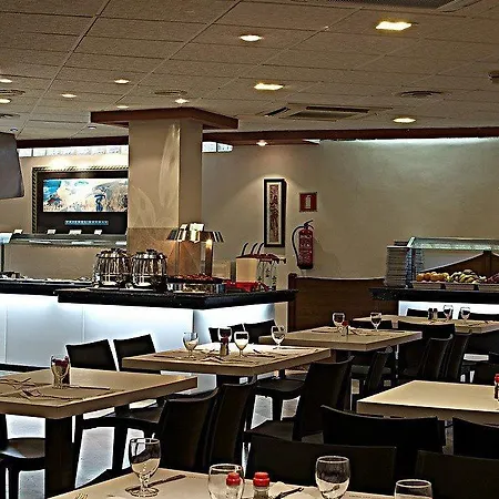 Oasis Plaza Hotel 3*