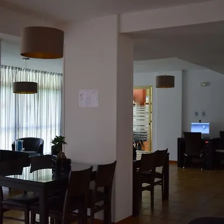 特拉尔达旅行者公寓式酒店 3* 貝尼多姆
