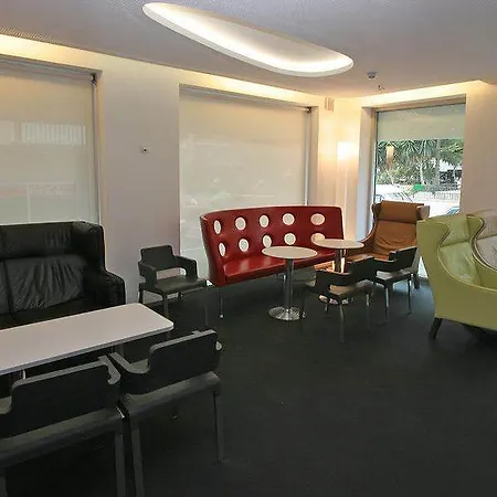 Oasis Plaza 3*