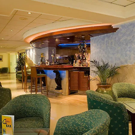 Avenida Hotel 4*