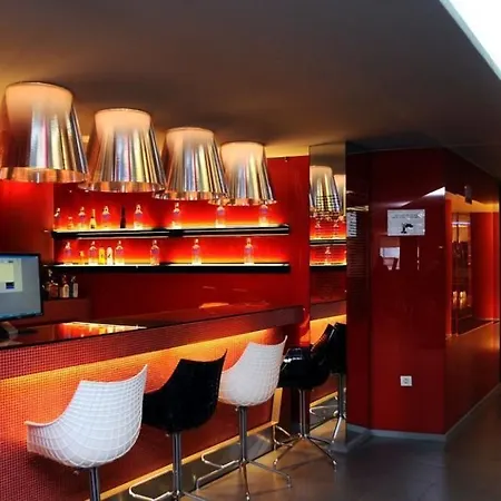 Oasis Plaza Hotel