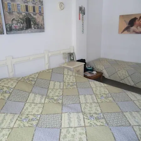 Cornelia Appartement *