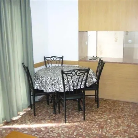 Apartment Pierre & Levante