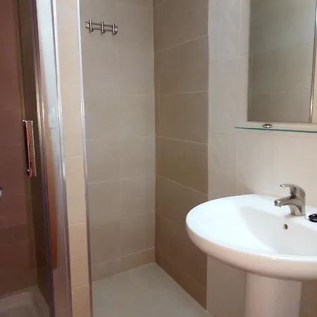 Hotel Iris