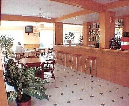 艾瑞斯酒店
