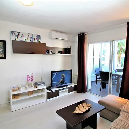 Apartment Parque Loix 42 *