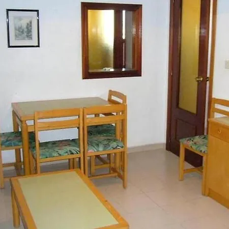 Gemelos 12 Apts 貝尼多姆