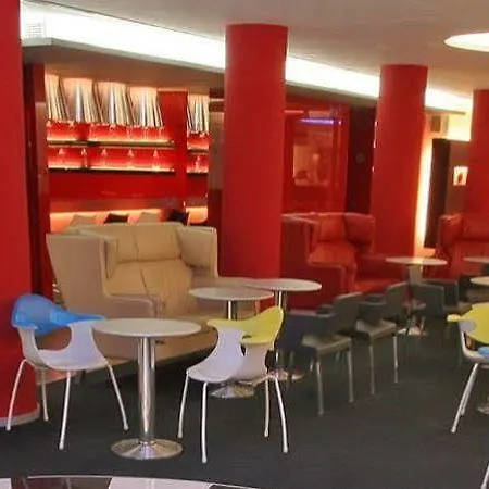 Oasis Plaza Szálloda 3*
