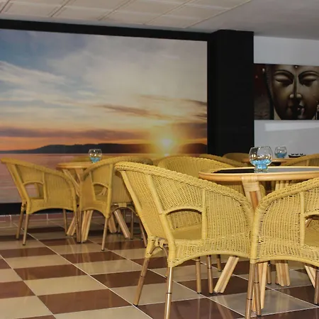 Hotell Internacional 2*