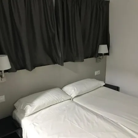 Boutique Centro Bbb Auto Check In Hotel 2*