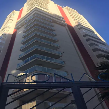 Emperatriz Apartment *