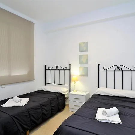 Tugar 4-7 Apartment *