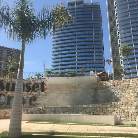 Apartamento Playa Poniente Sunset Drive Apartamento De Lujo *