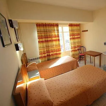 Little Bristol Hotel
