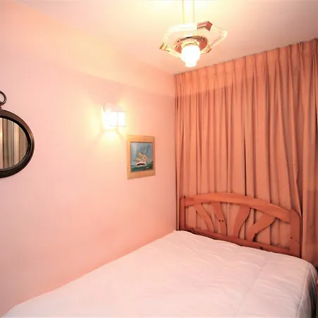 Apartment Tower 42