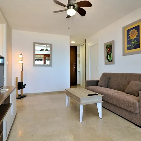 Apartment Arenas 17-c *
