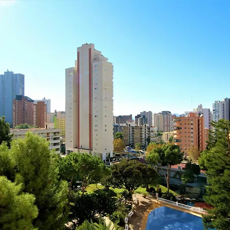 Playmon Park 8-10 *