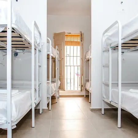 Welcome Beach Hostel *