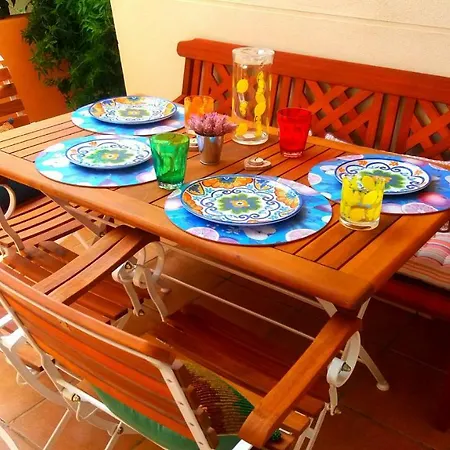 Apartment Deluxe Garden Flat Near Terra-Mitica