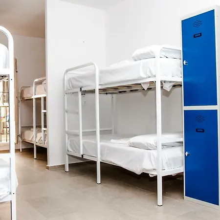 Welcome Beach Hostel