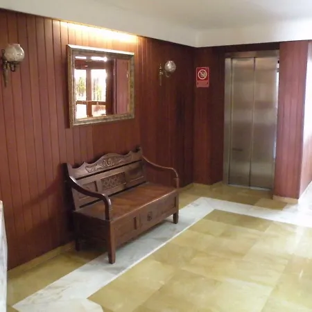 Pinos - Arena Apartment