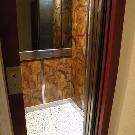 Pinos - Arena Apartment