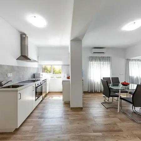 Sonrisa Apartments Apartment