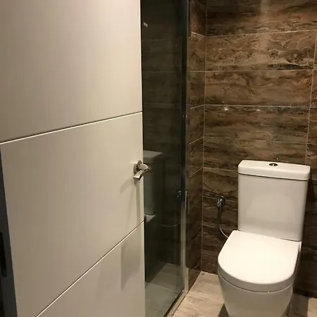 Fiesta Apartment *