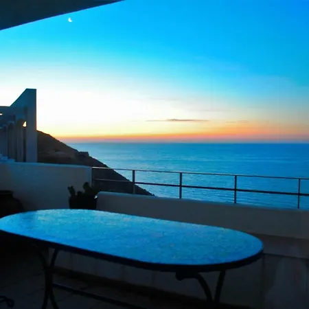 Apartment House -sea View-roof Terrace-swimming Pool- Benidorm