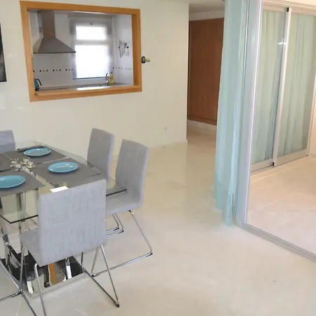 Sincera Apartment *