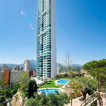Apartment Highrise With Private Terrace & Sea Views - 34th Floor *