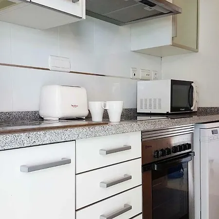 Highrise With Private Terrace & Sea Views - 34th Floor *