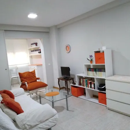 6 Carrer Llevant Apartment