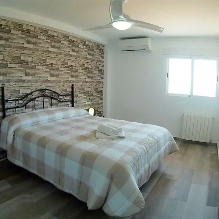 Marques De Comillas Ii Apartment *