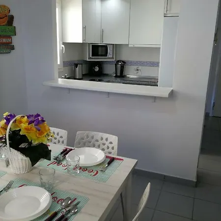 Apartamento Primera Linea De Playa Marina Apartment