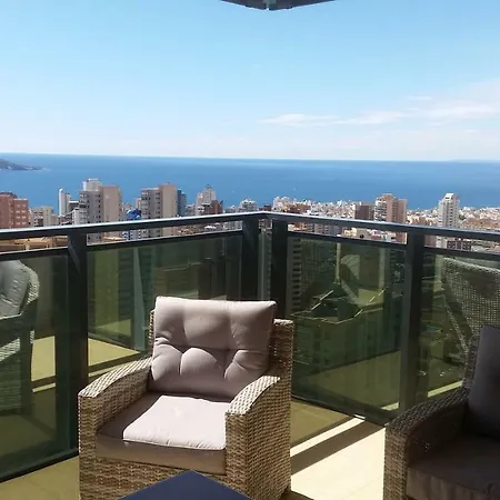 Kronos Apartment