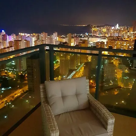 Kronos Apartment *